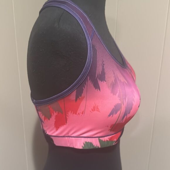 Eastbay palm tree print keyhole racerback sports bra. Lined. No pads. Medium. - Picture 2 of 5